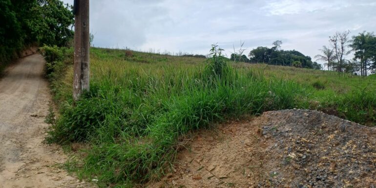 WhatsApp Image 2025-11-17 at 14.18.03 (4)